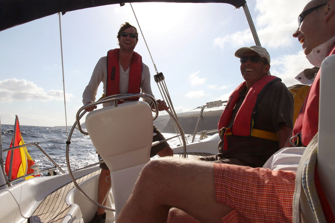 Zeilboot bij La Gomera, Canarische eilanden